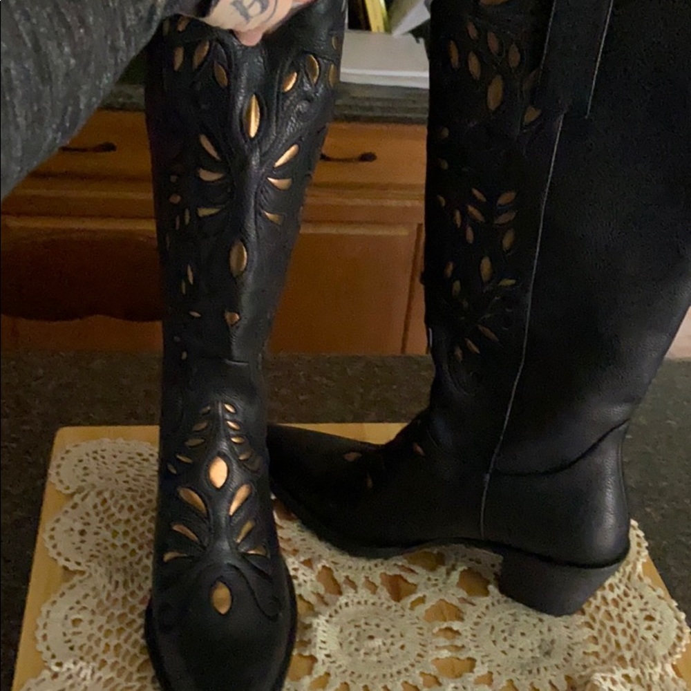 Boots - Picture 2 of 2